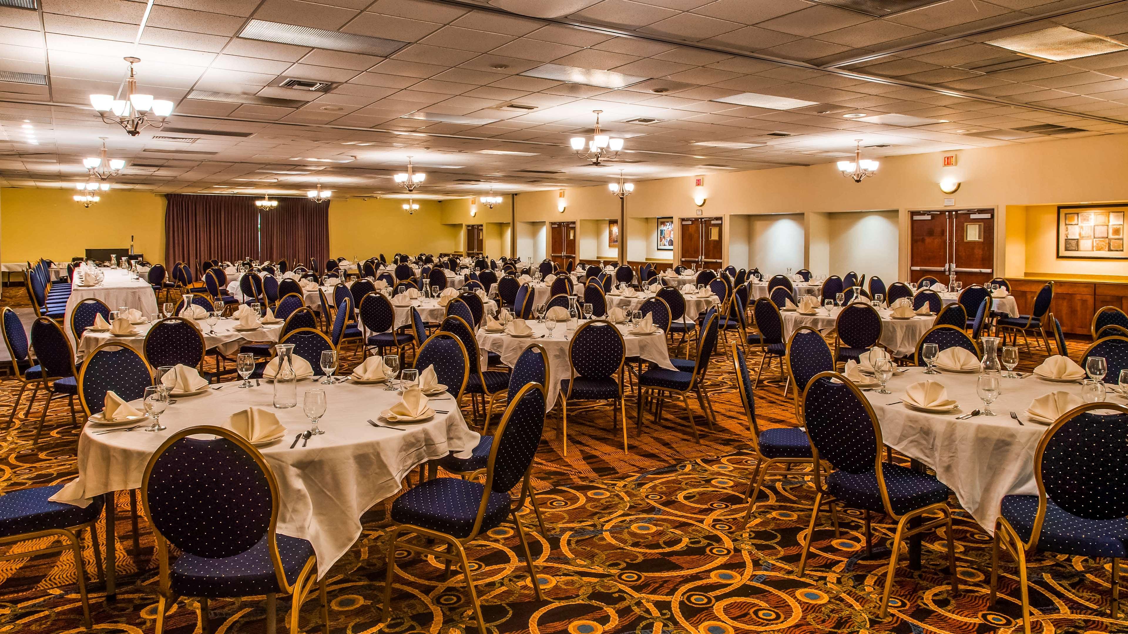 Rock Island Inn & Suites Marshalltown מראה חיצוני תמונה