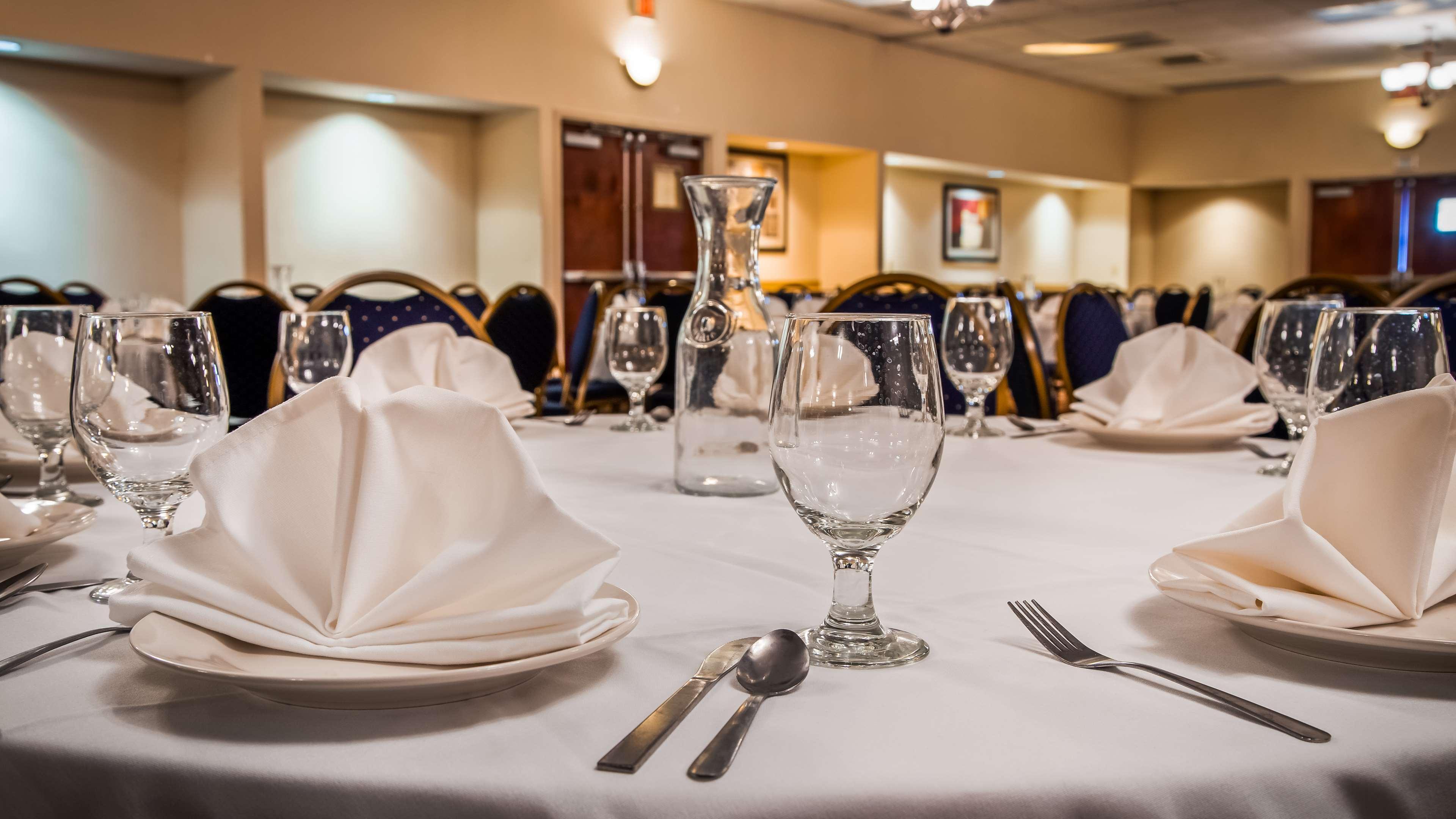 Rock Island Inn & Suites Marshalltown מראה חיצוני תמונה