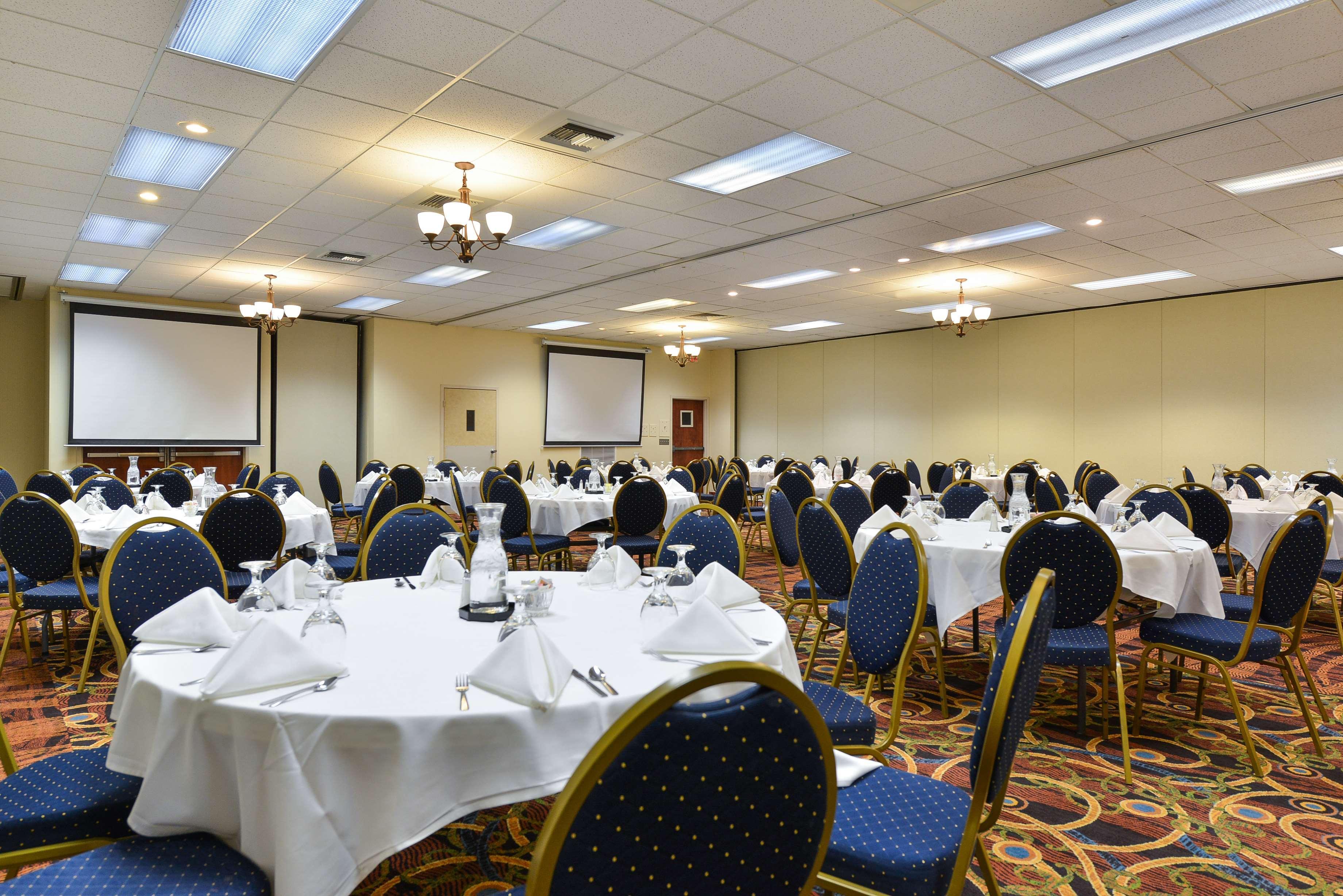 Rock Island Inn & Suites Marshalltown מראה חיצוני תמונה