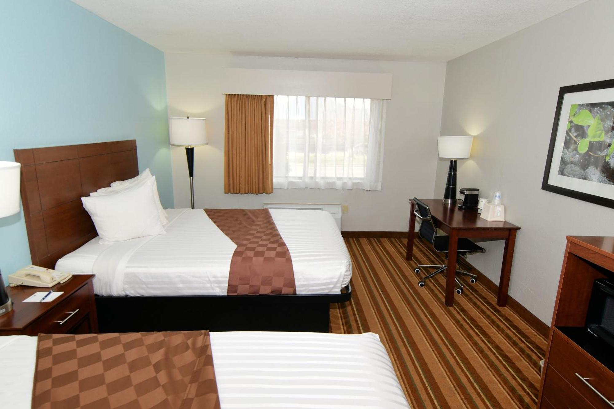 Rock Island Inn & Suites Marshalltown מראה חיצוני תמונה